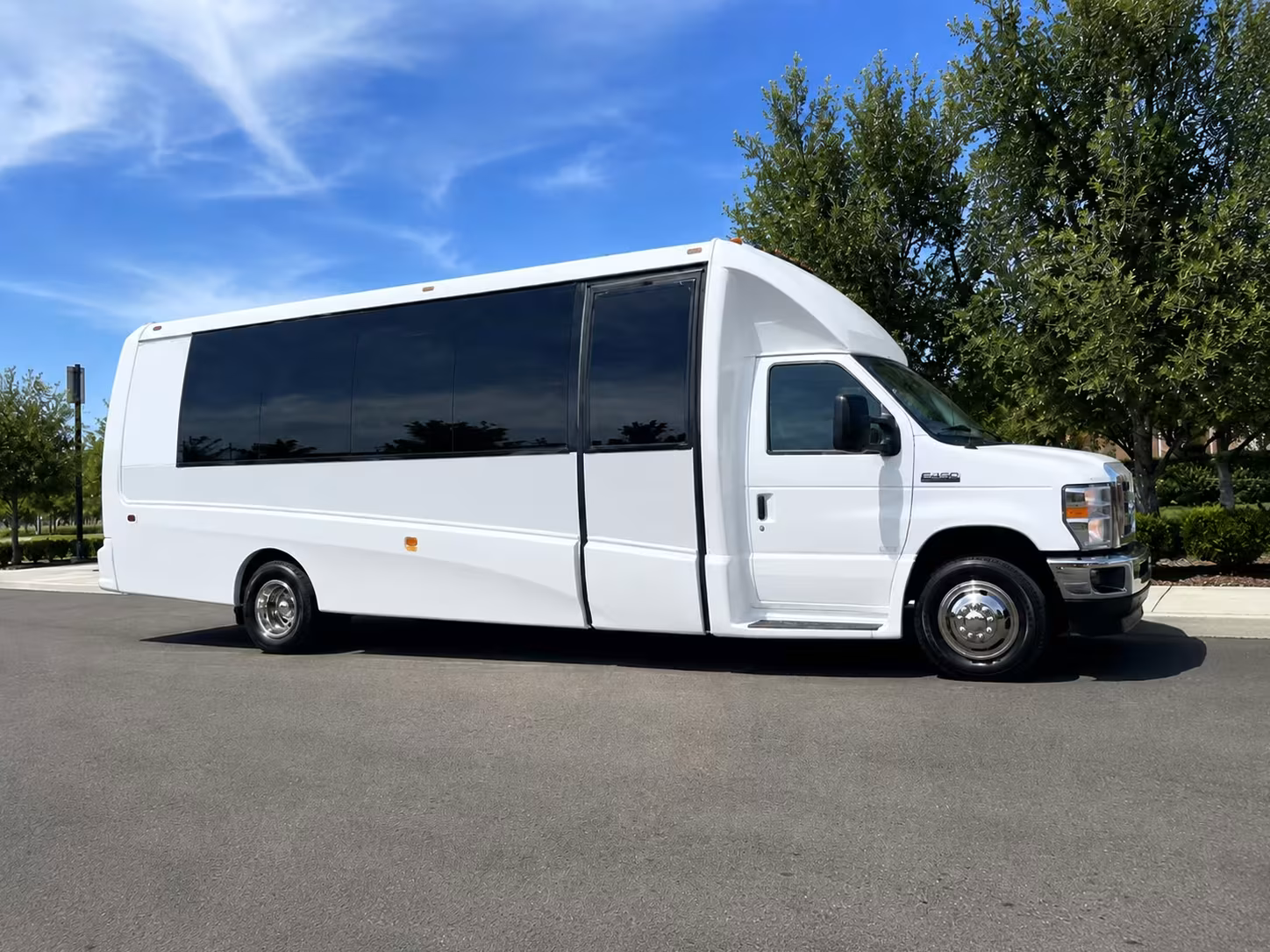 beaverton 20 passenger minibus rental