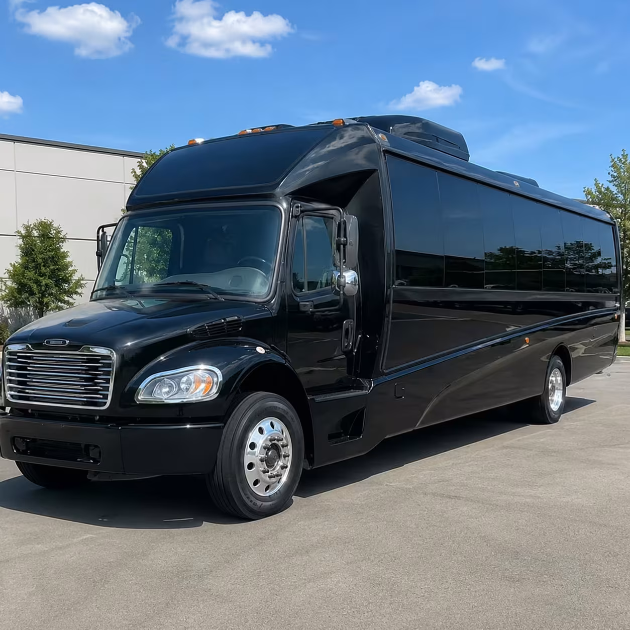 beaverton 28 passenger minibus rental