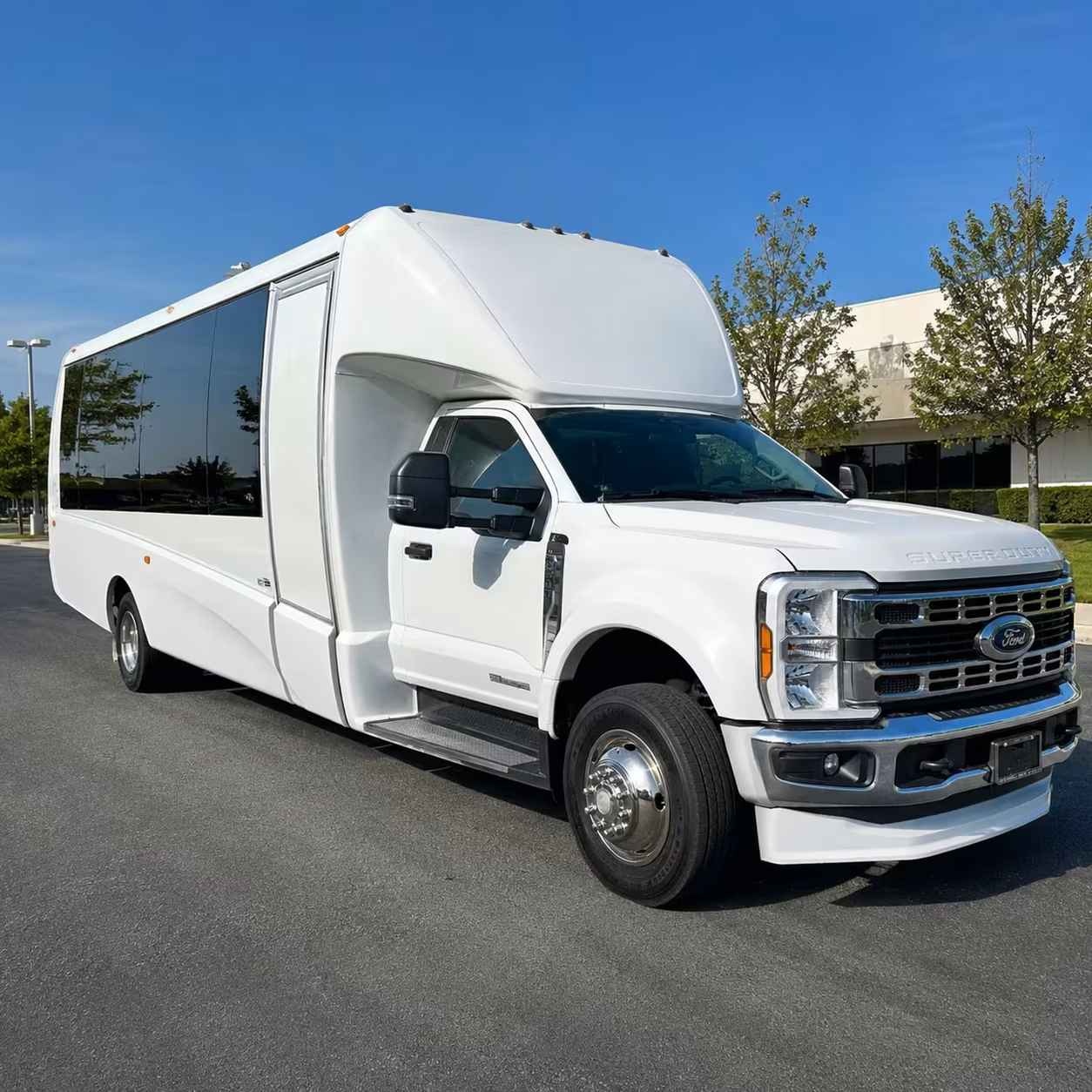 minibus rentals in beaverton for team building events and off sites